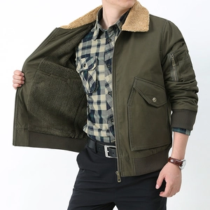 Blouson bomber homme vert armée avec doublure polaire et col en fausse fourrure