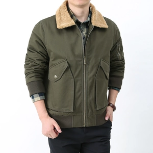 Blouson aviateur homme en coton vert avec doublure polaire et col en fausse fourrure