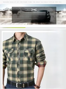 Détail montrant le motif à carreaux classique et les deux poches poitrine de la chemise
