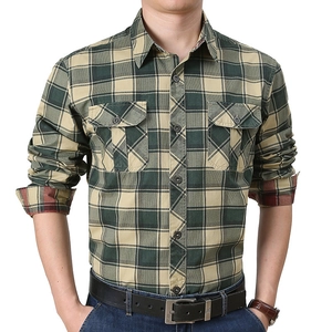 Chemise à carreaux décontractée à manches longues pour hommes avec deux poches poitrine