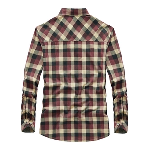 Chemise classique à manches longues pour hommes avec motif à carreaux rouge et gris
