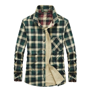 Chemise décontractée à carreaux pour hommes en vert foncé et beige avec poche frontale