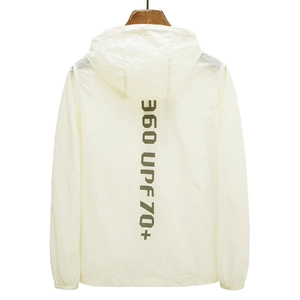 Veste de protection solaire légère crème avec UPF 70 plus pour l'été et extérieur