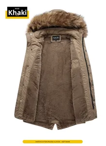 Détail de la parka d'hiver kaki avec doublure en fausse fourrure et capuche en peluche