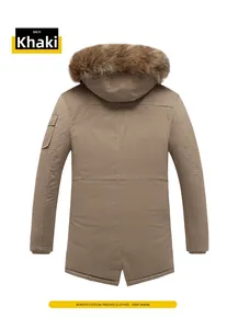 Vue arrière de la parka d'hiver kaki avec grand col en fourrure et poche utilitaire