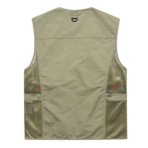 Outdoor multi-pocket mesh fishing vest in light olive green for spring and autumn