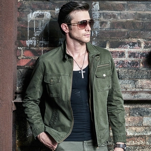 Veste cargo homme en coton vert militaire avec col montant et poches poitrine pratiques