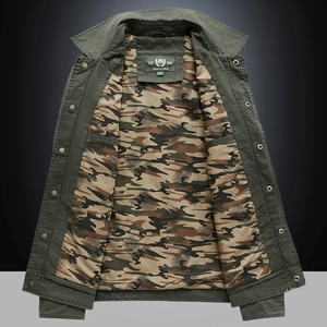 Men's army green cotton military jacket with classic lapel and camo lining details