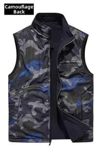 Détail du gilet de pêche camouflage avec col montant et poche de poitrine zippée