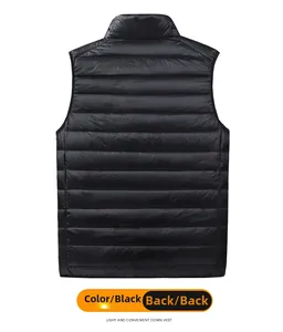 Vista posteriore del gilet in piumino nero leggero da uomo con collo alto e trapuntatura
