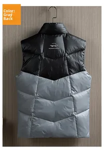 Vue arrière du gilet matelassé avec design bicolore et imprimé de lettres NYC