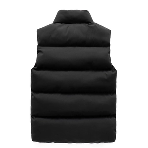 Gilet matelassé noir pour homme avec col montant, surpiqûres et finition mate coupe-vent