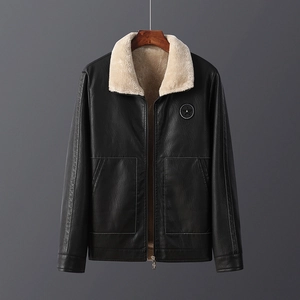 Schwarze Herren-Motorradjacke aus Kunstleder mit Sherpa-Futter und Stern-Badge-Detail