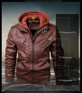 Détail du blouson en similicuir marron avec capuche rouge amovible et doubles zips de poitrine