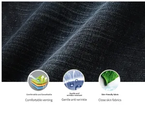 Macro di tessuto denim twill blu scuro con trama traspirante e resistente alle pieghe