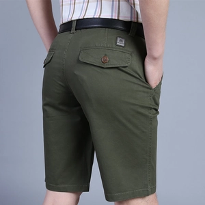 Men's casual army green cotton cargo shorts with a flap back pocket and stylish belt
