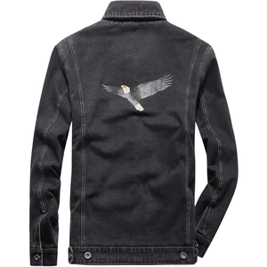 Vue arrière d'une veste en jean polaire noire pour homme avec broderie d'aigle détaillée