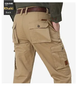 Vue arrière détaillée d'un pantalon cargo kaki pour hommes avec de grandes poches à rabat