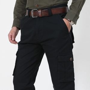Pantalon cargo noir pour homme en sergé de coton avec des poches latérales boutonnées