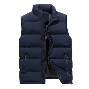 Gilet trapuntato blu scuro da uomo vestibilità slim con collo alto e tasche con zip