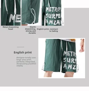 Détails du short cargo vert foncé avec cordon à embout métal et imprimé graphique