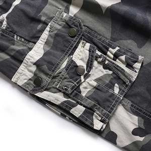 Short cargo de camouflage pour hommes avec poches multiples et coutures renforcées