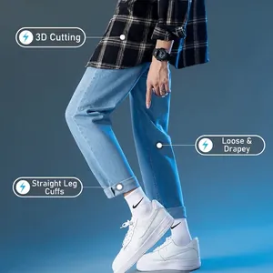 Vaqueros azul claro para hombre, corte recto, tejido fluido y diseño entallado 3D