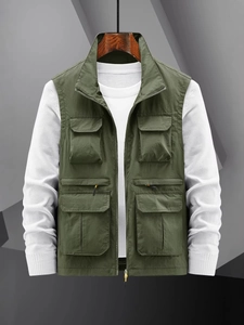 Gilet utilitaire extérieur vert armée à poches multiples avec col montant et fermetures