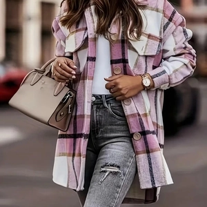 Hemdjacke mit Karomuster in Rosa und Lila, Bernstein-Knöpfen und Brustpattentaschen