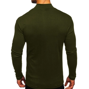 Dettaglio posteriore di maglia termica da uomo verde oliva scuro a maniche lunghe