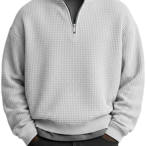 Pull homme en maille gaufrée avec demi-zip gris clair et coupe décontractée
