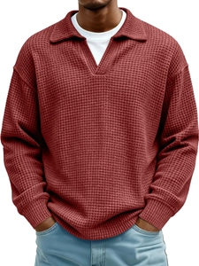 Herren Langarm-Poloshirt aus Waffelstrick in Weinrot mit klassischem Reverskragen für Herbst