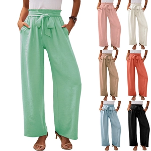 Dettagli dei pantaloni a gamba larga a vita alta con cintura regolabile in sette colori