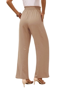 Vista posteriore dei pantaloni casual a gamba larga con vita alta e taglio morbido