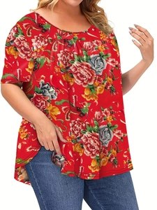 Detalle de la blusa roja de talla grande con cuello redondo y estampado floral vintage