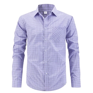 Camicia da uomo a maniche lunghe a quadretti viola chiaro con colletto classico e tasca