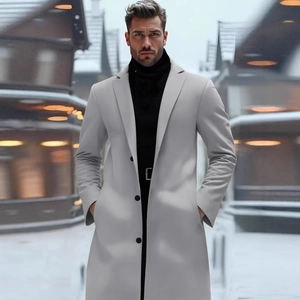 Cappotto classico in lana grigio chiaro con revers per uno stile business casual invernale