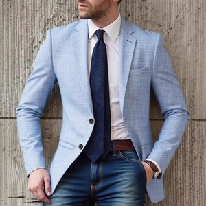 Herren Sakko in Hellblau mit Webstruktur für Business Casual und soziale Anlässe