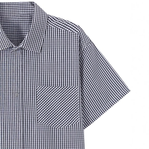 Classic men's short sleeve gingham shirt with single pocket and diagonal pattern detail