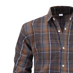 Camicia scozzese uomo a maniche lunghe marrone con strisce blu e bianche casual