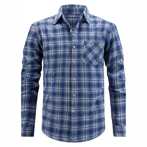 Chemise à carreaux bleue pour homme à manches longues avec col et poche poitrine