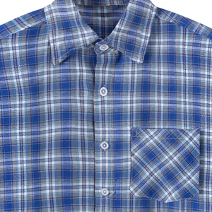 Chemise décontractée classique à carreaux bleus et blancs avec col à revers et poche