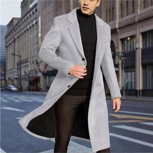 Manteau mi-long en laine gris clair pour homme avec col à revers et style urbain chic