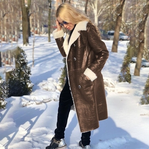Manteau d'hiver en cuir PU pour femme avec col en fausse fourrure et manches longues