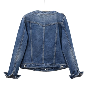 Veste courte en jean bleu foncé pour femme avec col rond et finition délavée vintage