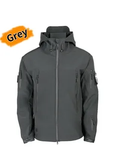 Dettagli della giacca tattica softshell grigio scuro con cerniere e cappuccio