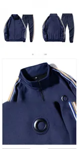 Détails de la veste de sport bleu marine avec bandes latérales et fermeture éclair au col