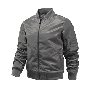 Giacca bomber MA-1 grigia classica con tasca sulla manica e finiture a costine