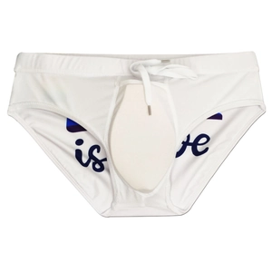 Detail van witte heren zwembroek met kleurverloop, trekkoord en push-up vulling