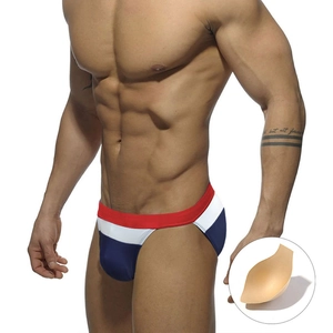Herren Low-Rise Sport-Badehose im Trikolore-Patchwork mit herausnehmbarem Konturpad